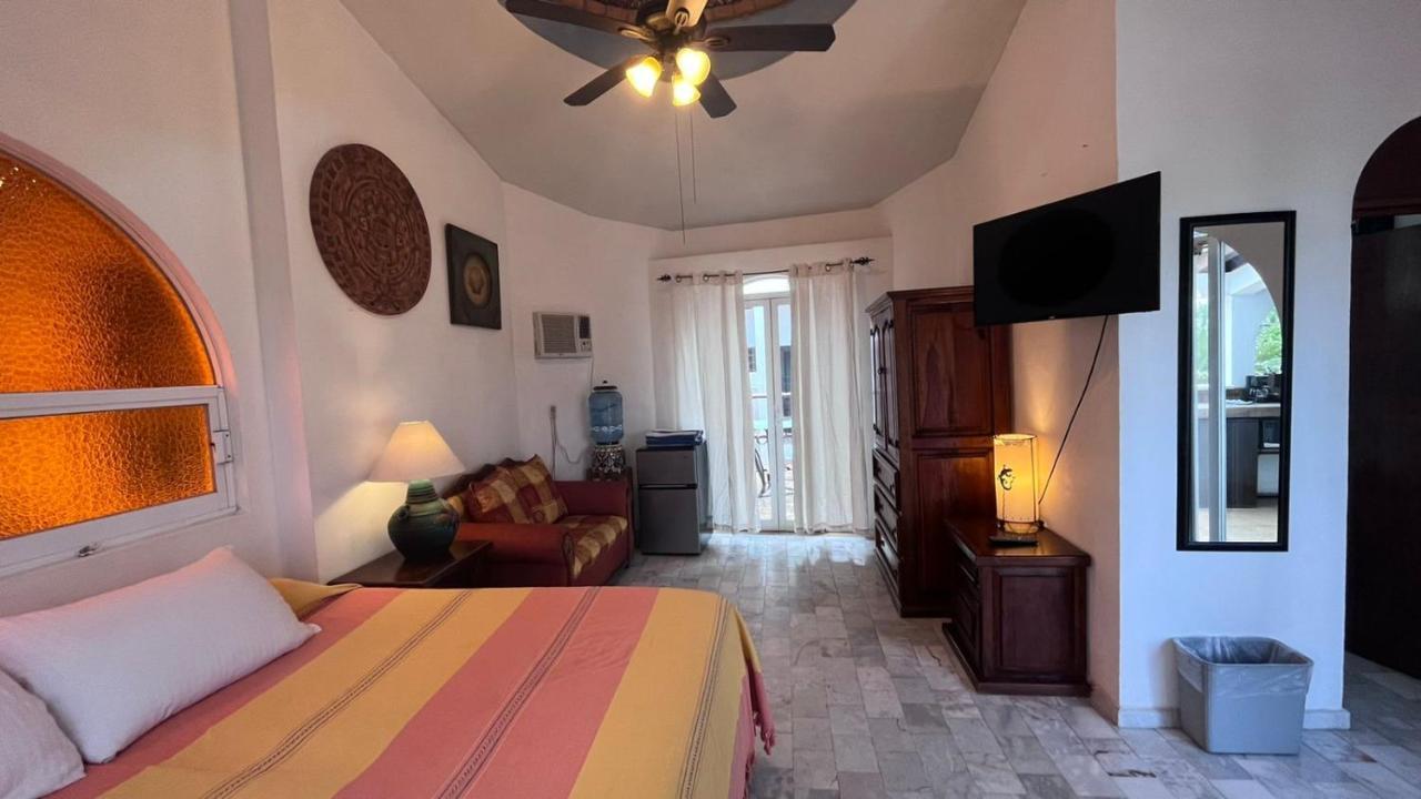 Aventura Pacifico Boutique Suites & Villas (Adults Only) Bucerías Екстериор снимка