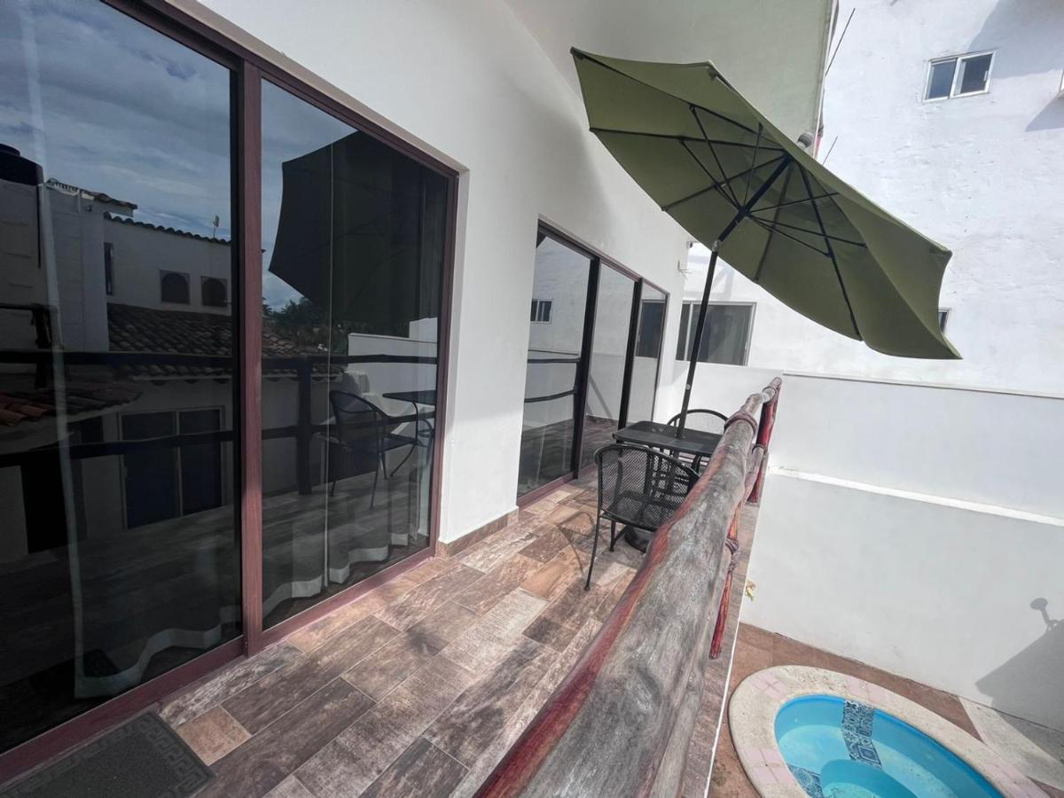 Aventura Pacifico Boutique Suites & Villas (Adults Only) Bucerías Екстериор снимка
