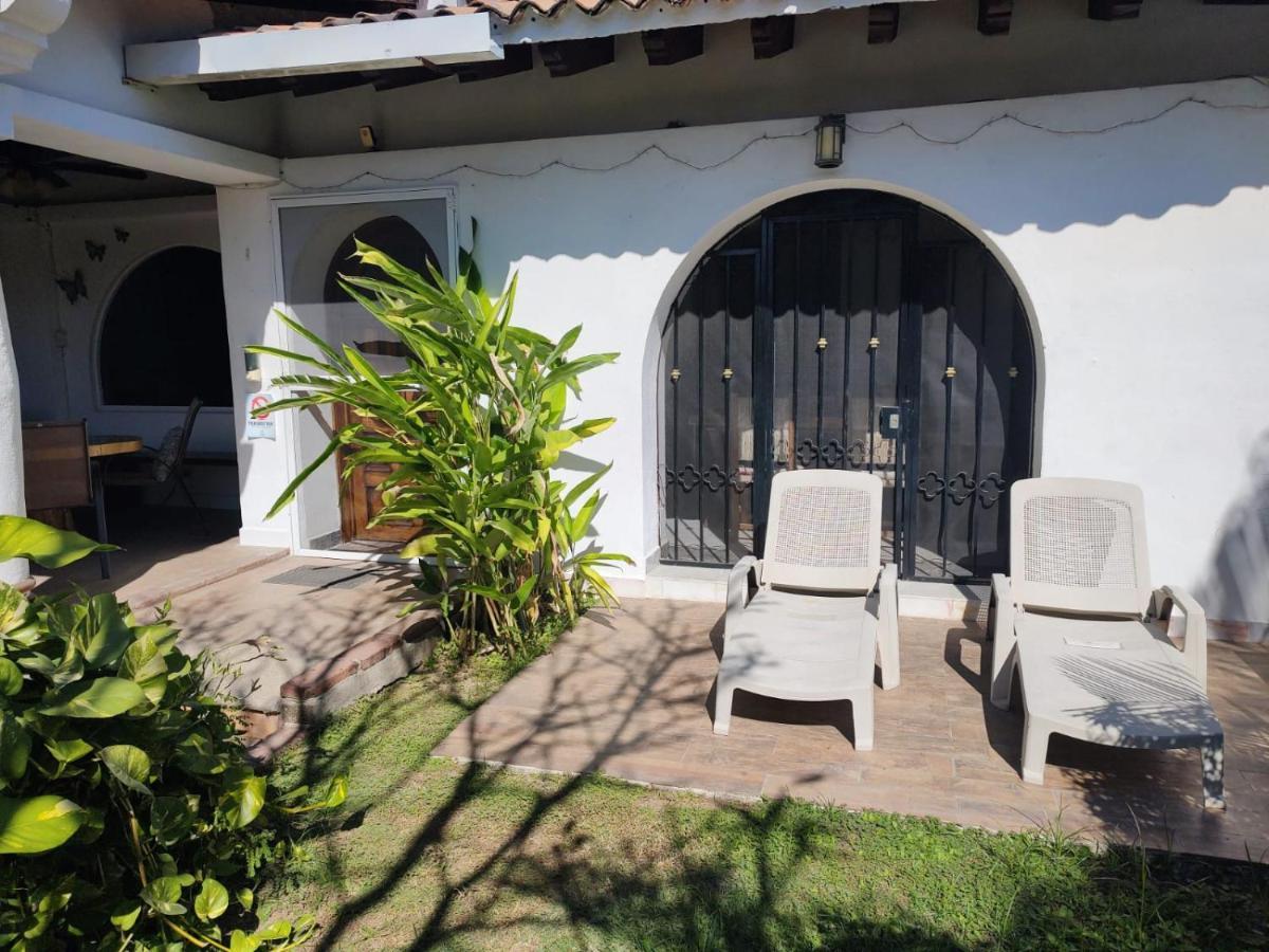 Aventura Pacifico Boutique Suites & Villas (Adults Only) Bucerías Екстериор снимка